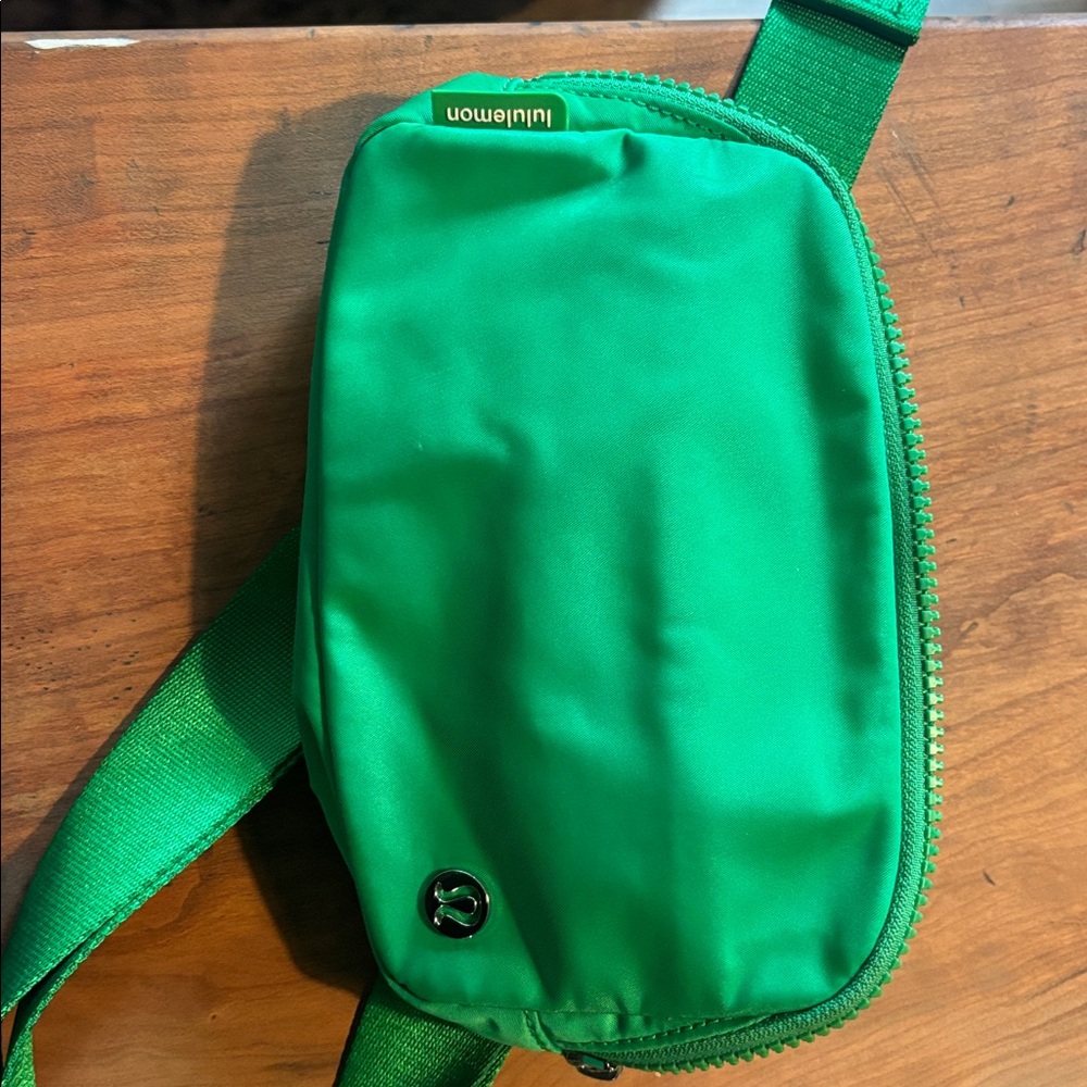 lululemon athletica Green everywhere belt Bag